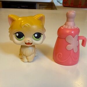 Littlest Pet Shop Magic Motion Persian Cat aka Yum Yum Kitty